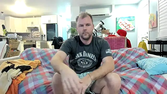 Snapshot of Studmuffin4you chatting on February 2, 2026, 3:27 am Studmuffin4you online show from February 2, 2026, 3:27 am