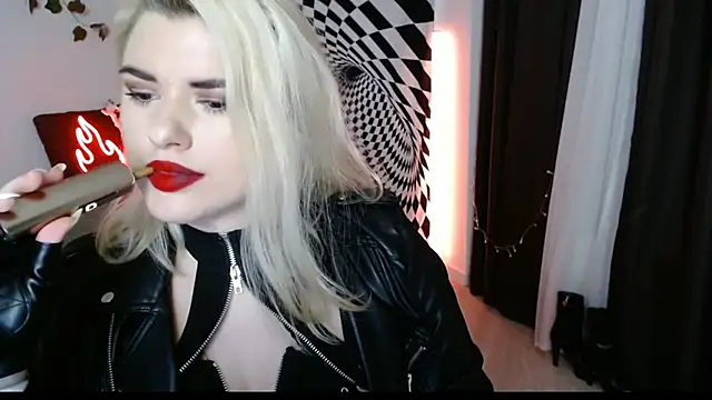 Snapshot of Ariana_Saint chatting on April 2, 2026, 7:44 pm Ariana Saint online show from April 2, 2026, 7:44 pm