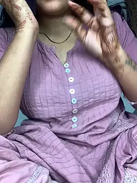 Snapshot of missmisha01 chatting on February 8, 2026, 3:10 am missmisha01 online show from February 8, 2026, 3:10 am