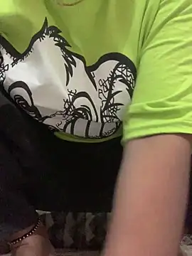 Snapshot of missmisha01 chatting on February 28, 2026, 11:22 am missmisha01 online show from February 28, 2026, 11:22 am