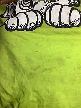 Snapshot of missmisha01 chatting on April 10, 2026, 1:11 am missmisha01 online show from April 10, 2026, 1:11 am