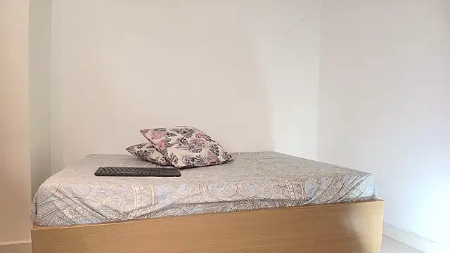 Snapshot of saramaartinez chatting on February 9, 2026, 3:49 pm saramaartinez online show from February 9, 2026, 3:49 pm