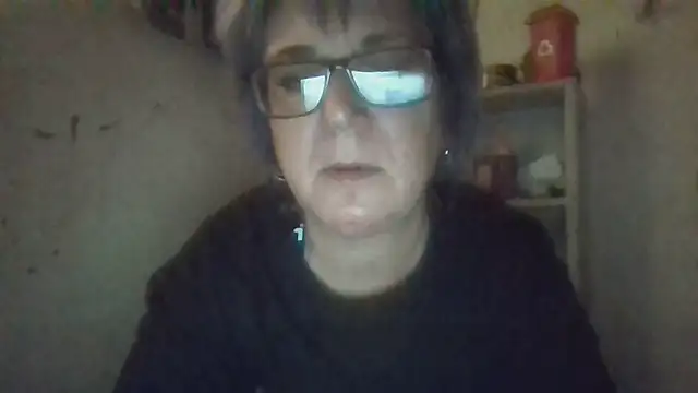 Snapshot of becky1111 chatting on June 25, 2026, 11:09 pm becky1111 online show from June 25, 2026, 11:09 pm