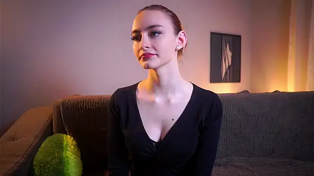 BeckiMacreno online show from December 22, 2025, 11:51 am