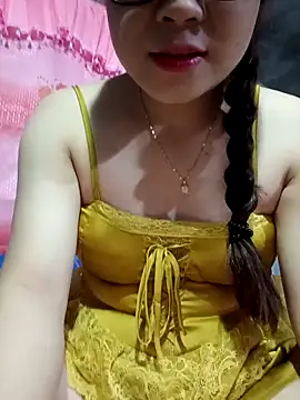 lanahotvn online show from March 19, 2026, 3:38 pm