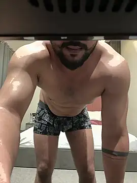 Snapshot of Casonovaz chatting on March 31, 2026, 5:46 pm Casonovaz online show from March 31, 2026, 5:46 pm