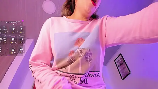 Violet Blazee online show from January 17, 2026, 10:42 am