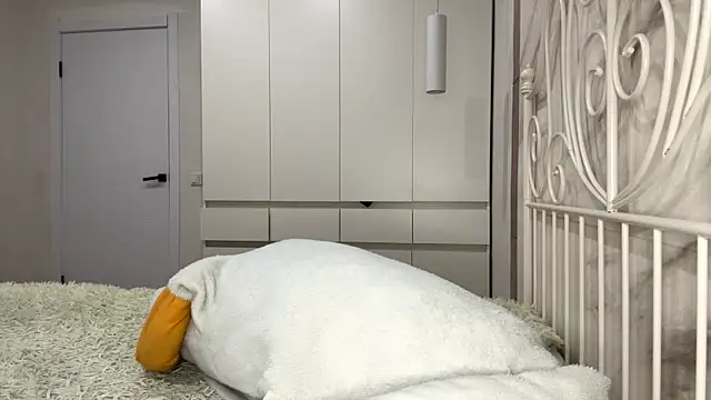 Snapshot of KitCerveny chatting on January 6, 2026, 1:04 pm KitCerveny online show from January 6, 2026, 1:04 pm