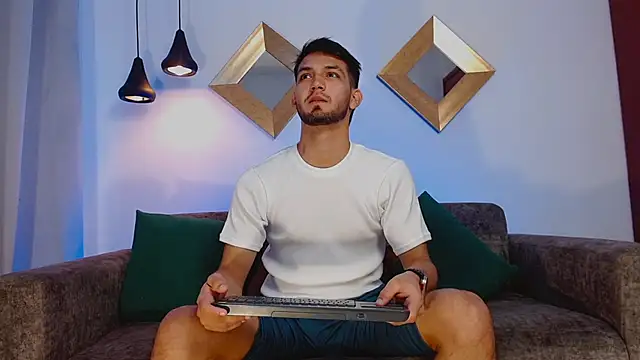 Snapshot of HarryFosster chatting on January 31, 2026, 7:34 pm HarryFosster online show from January 31, 2026, 7:34 pm