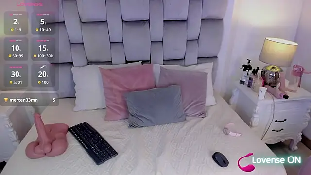 amber  ferrera online show from April 11, 2026, 7:51 pm