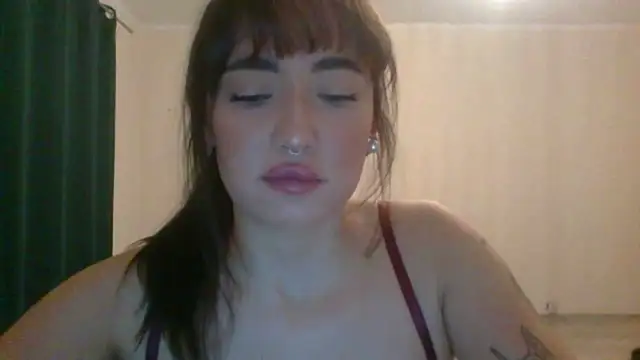 Snapshot of LexiSpicy chatting on February 2, 2026, 5:33 pm LexiSpicy online show from February 2, 2026, 5:33 pm