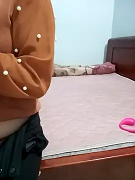 Sweet-Berryy online show from February 14, 2026, 11:12 pm