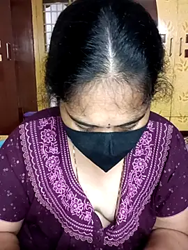 maduri   online show from February 28, 2026, 2:01 am