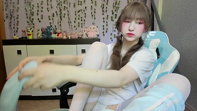 Yoonhee ki online show from June 30, 2026, 12:50 pm