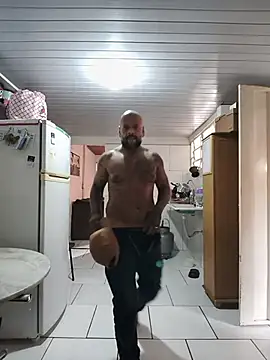 morenoteza0 online show from February 2, 2026, 7:01 pm