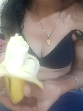 Snapshot of Anjali680 chatting on February 22, 2026, 2:02 am Anjali680 online show from February 22, 2026, 2:02 am