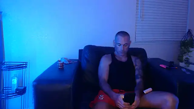 Snapshot of MISTERANDDEMI chatting on February 7, 2026, 2:26 am MISTERANDDEMI online show from February 7, 2026, 2:26 am