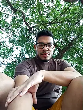 Moreno latino sex online show from January 8, 2026, 8:11 pm