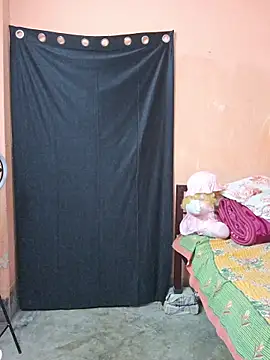 Snapshot of Babyx00 chatting on February 8, 2026, 5:27 pm Babyx00 online show from February 8, 2026, 5:27 pm