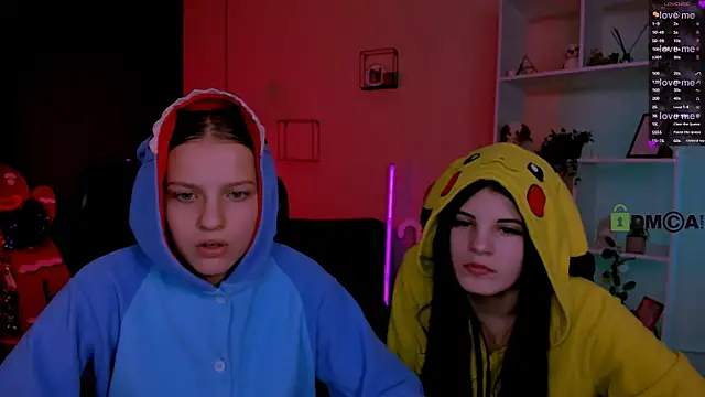 Snapshot of lizzie_boom_ chatting on January 6, 2026, 8:45 pm lizzie boom online show from January 6, 2026, 8:45 pm