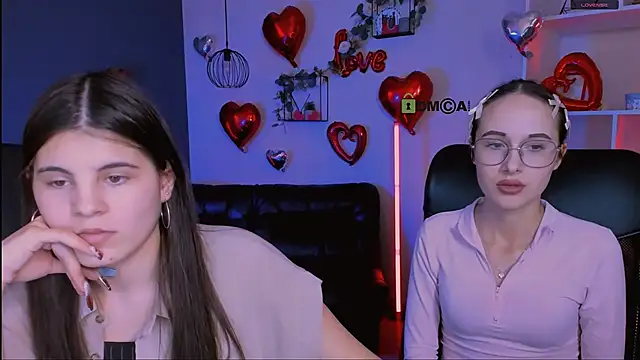 Snapshot of lizzie_boom_ chatting on February 28, 2026, 8:43 pm lizzie boom online show from February 28, 2026, 8:43 pm