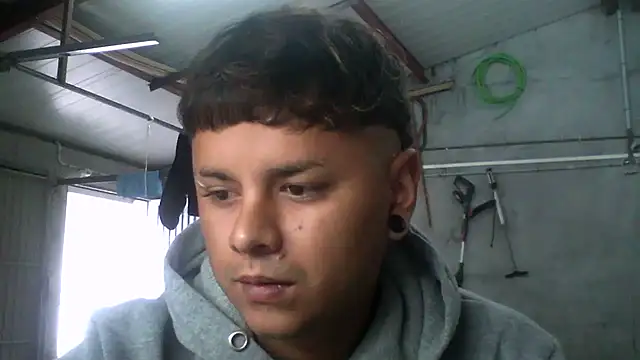 Sickbooy69 online show from May 3, 2026, 9:37 am