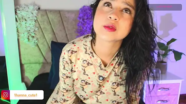 Snapshot of hannaa_cute chatting on May 14, 2026, 12:56 pm hannaa cute online show from May 14, 2026, 12:56 pm