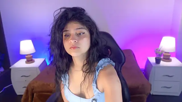 hannaa cute online show from July 24, 2026, 2:09 am
