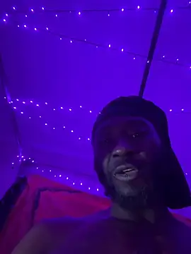 Cantgetenough0069 online show from April 13, 2026, 7:25 am