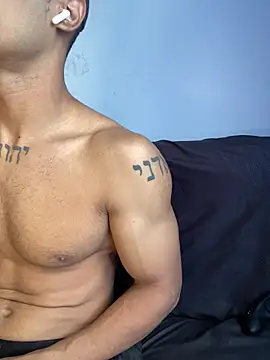 Maicol xxxx online show from February 7, 2026, 3:38 pm