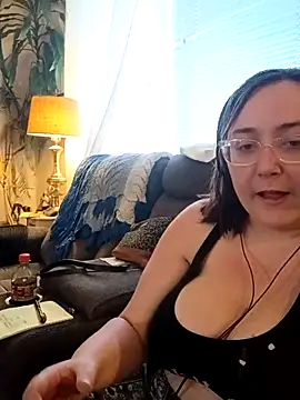 pinkcheetah12 online show from March 2, 2026, 8:37 pm