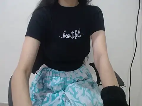 Farhana beautyfull online show from April 18, 2026, 4:49 am