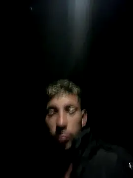 Snapshot of GuioficialBr chatting on December 19, 2025, 7:15 am GuioficialBr online show from December 19, 2025, 7:15 am