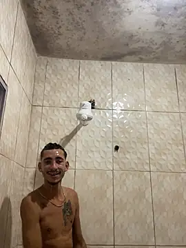 Snapshot of GuioficialBr chatting on February 21, 2026, 1:56 pm GuioficialBr online show from February 21, 2026, 1:56 pm