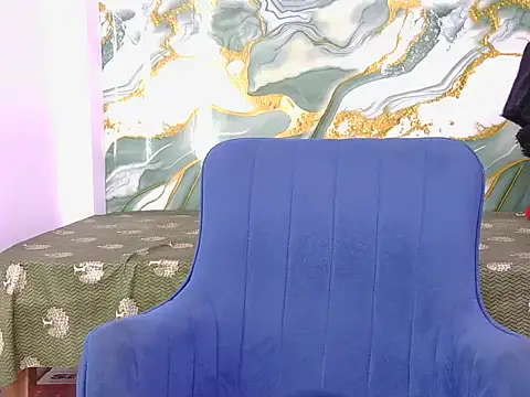 Snapshot of bold-smirthii chatting on December 21, 2025, 4:30 am bold-smirthii online show from December 21, 2025, 4:30 am