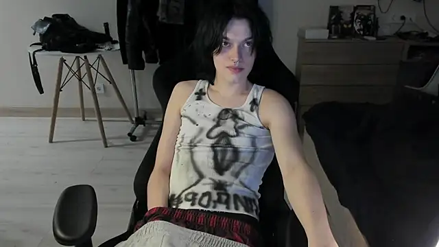 Snapshot of JohnGaliano chatting on June 4, 2026, 8:48 pm JohnGaliano online show from June 4, 2026, 8:48 pm