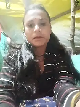 Snapshot of Cuty_priti chatting on February 7, 2026, 4:00 pm Cuty priti online show from February 7, 2026, 4:00 pm