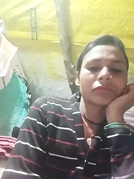 Snapshot of Cuty_priti chatting on February 19, 2026, 4:03 pm Cuty priti online show from February 19, 2026, 4:03 pm