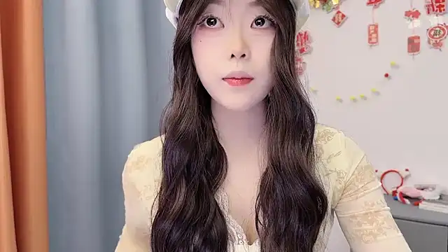 smalldaisy online show from March 15, 2026, 2:39 am