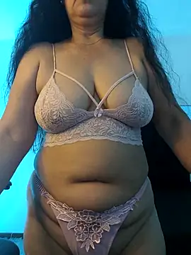 KiaraFoster online show from April 6, 2026, 11:22 am