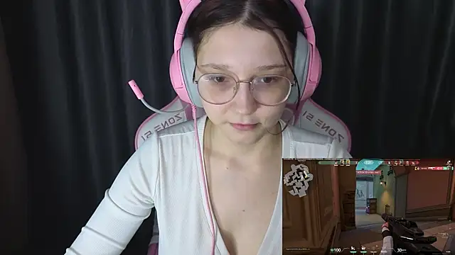 Pink-Aura- online show from January 11, 2026, 6:13 pm