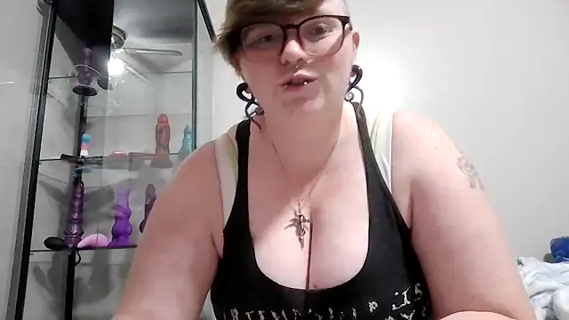 Snapshot of Pupghostt chatting on December 20, 2025, 7:32 pm Pupghostt online show from December 20, 2025, 7:32 pm