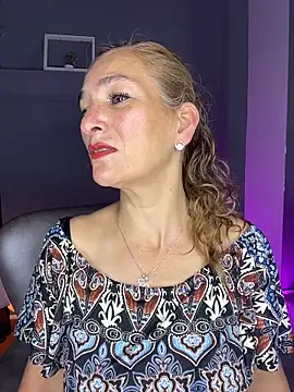 JennaMilf  online show from April 6, 2026, 7:04 pm