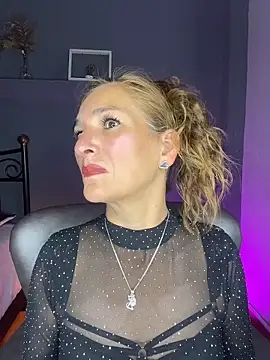 JennaMilf  online show from April 13, 2026, 7:08 pm