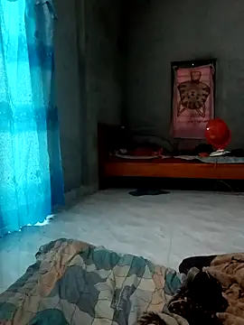 boiboi001 online show from February 3, 2026, 8:41 am