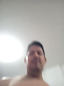 chico-en-tanga online show from May 3, 2026, 3:29 pm