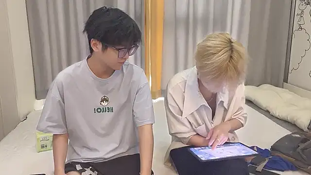 junnan001 online show from July 30, 2026, 10:14 am