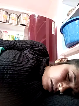 Snapshot of Rakhi_cut chatting on March 2, 2026, 8:32 am Rakhi cut online show from March 2, 2026, 8:32 am