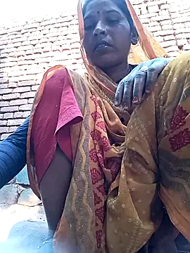 Snapshot of Rakhi_cut chatting on April 2, 2026, 1:36 am Rakhi cut online show from April 2, 2026, 1:36 am