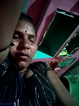 Snapshot of Rakhi_cut chatting on April 13, 2026, 5:40 pm Rakhi cut online show from April 13, 2026, 5:40 pm